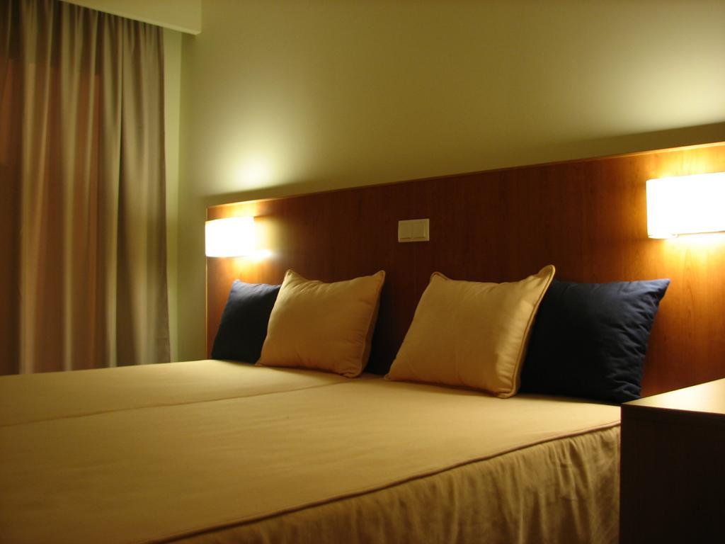 Hotel Apolo Vila Real de Santo António Quarto foto